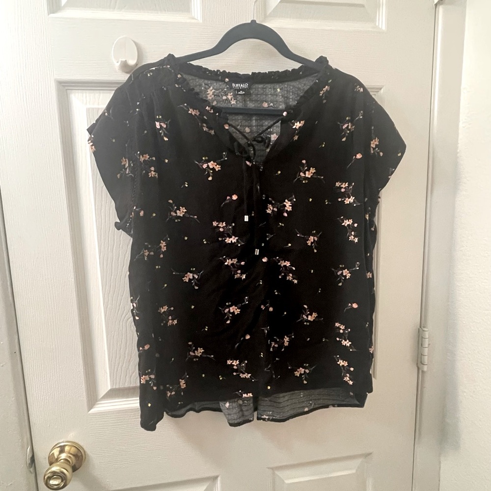 BUFFALO David Bitton Floral Blouse